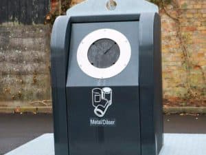 underjordisk beholder metal